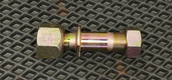 Шпилька крепления колеса с гайкой (404022+404023) L=120 mm