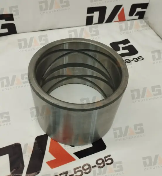 Втулка D=120х140 мм, L=105 мм (средней оси коромысла) CDM855/LG855