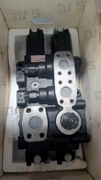 Гидрораспределитель 2-x секционный DF32.2C (мех. управление) CDM855 с/о оригинал