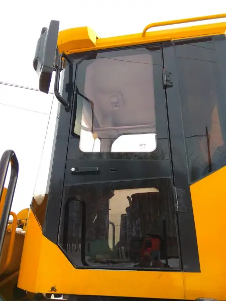 Кабина CDM855