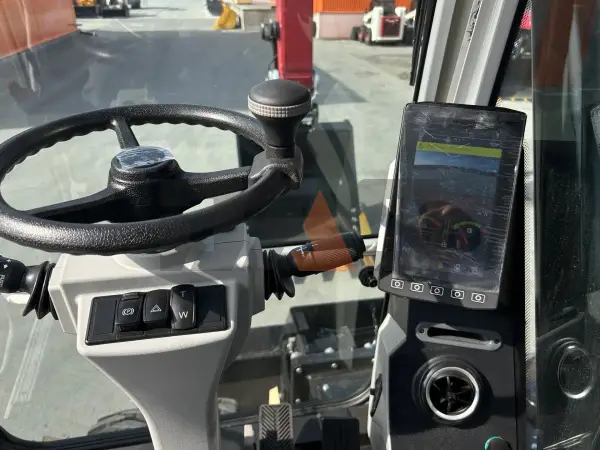 Экскаватор Профессионал PB210W (колесный) купить в Тюмени