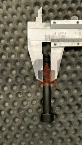 Болт М8х60 (8,8) оригинал 