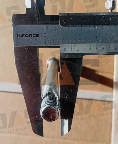 Болт крепления пальца 84C оригинал