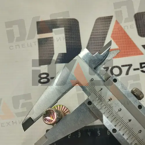 Болт М12х55 (8,8) (фланца соединения рамы) SDLG936
