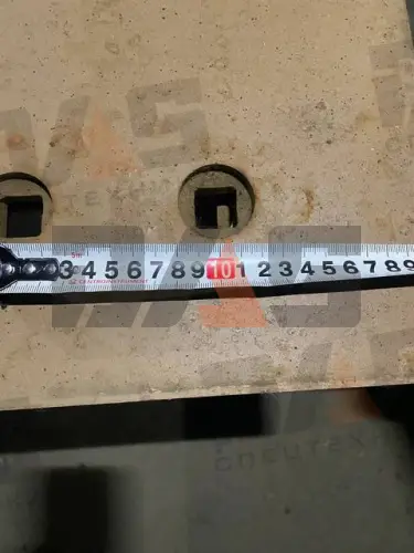 Нож ковша для LW300F (2484х320х20) с отверстиями (СТ45) (12 отверстий) н/о