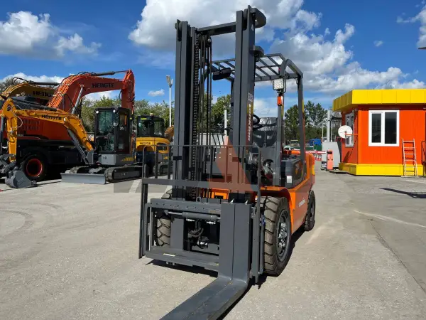 Дизельный вилочный погрузчик Lonking FD35T купить в Тюмени