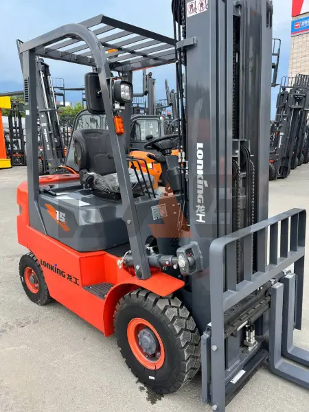 Дизельный вилочный погрузчик Lonking FD15T купить в Тюмени